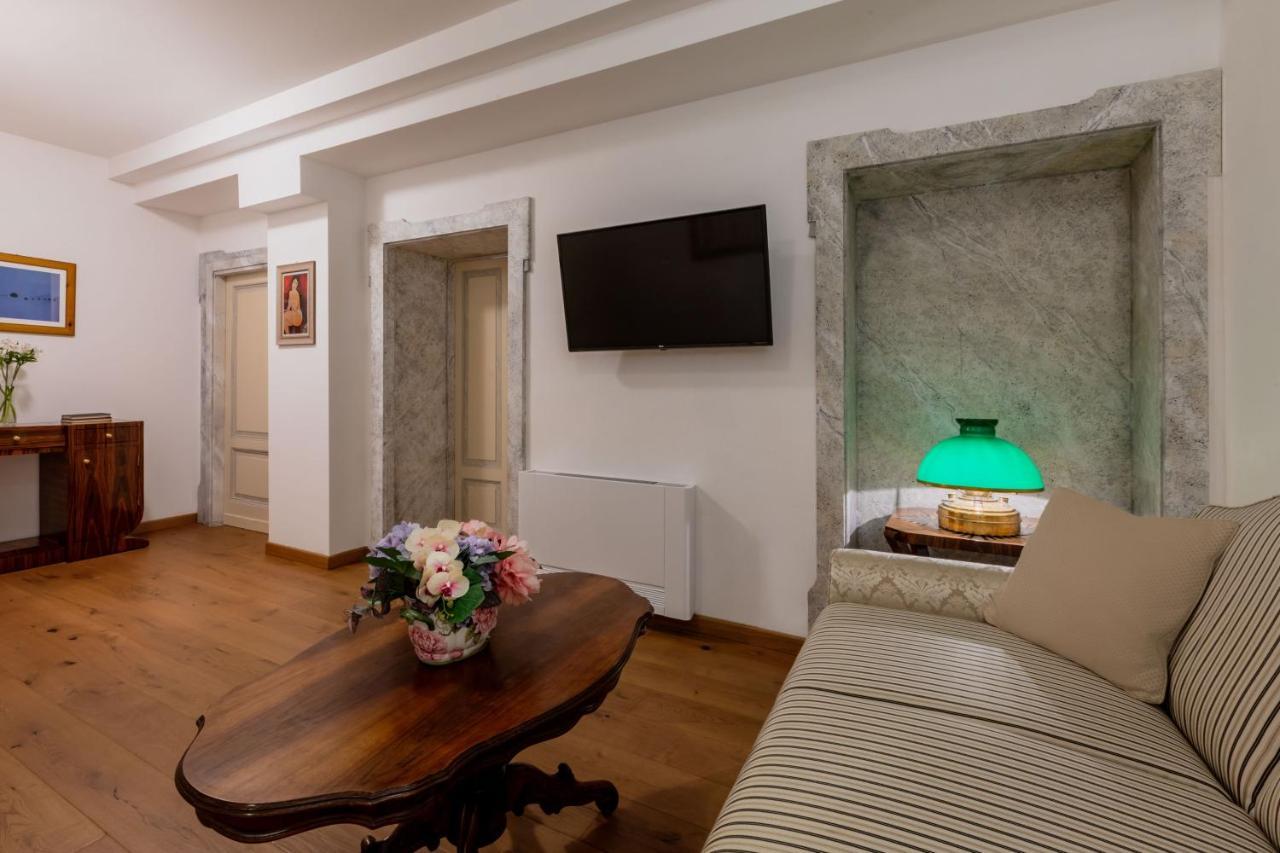 Boutique Hotel Villa Sostaga Гарньяно Екстер'єр фото