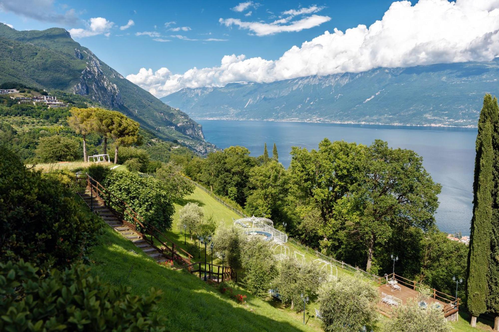 Boutique Hotel Villa Sostaga Гарньяно Екстер'єр фото